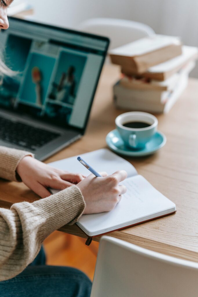 escribir en un cuaderno